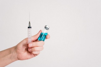 Российский инфекционист рассказал о лучшем моменте для вакцинации от коронавируса
