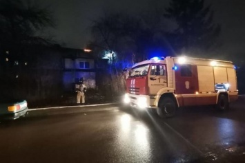 Ночью в Калининграде сгорел жилой дом, погибли двое мужчин