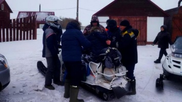 Почти сутки искали мужчину, который заблудился на снегоходе в Алтайском крае