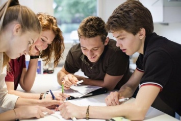 В Югре старшеклассники сами будут выбирать форму обучения в школе