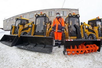 На дороги Барнаула выйдет новая снегоуборочная техника