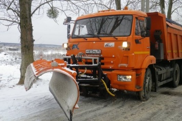 Министр Кукушкина рассказала о ночной уборке региональных трасс