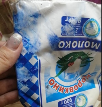 Некачественная упаковка молока возмутила жительницу Кузбасса