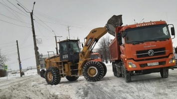 Более 120 единиц техники будет работать на дорогах Барнаула в выходные