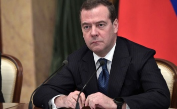 "Цифровой тоталитаризм": Медведев высказался о блокировке соцсетей Трампа