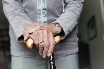 Пенсионерка из Кемерова травмировала ногу при падении в своей квартире