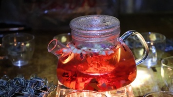 Черный чай может «выключить» коронавирус: правда или миф?